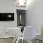 Elegant Apartman *