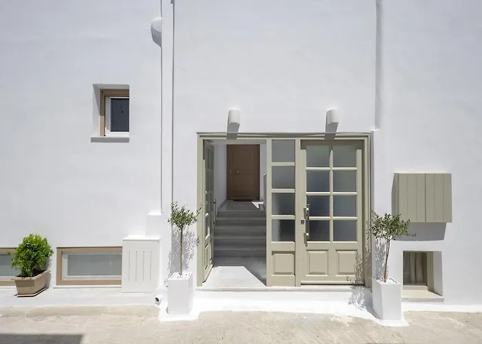 Elegant アパート