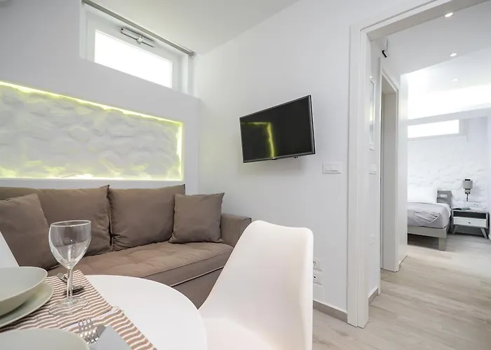 Elegant アギオス・プロコピオス