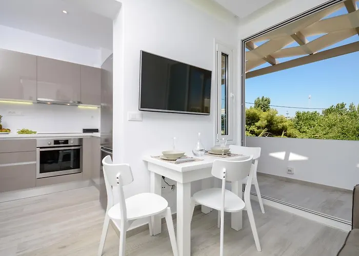 アパート Elegant