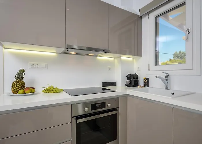 アパート Elegant